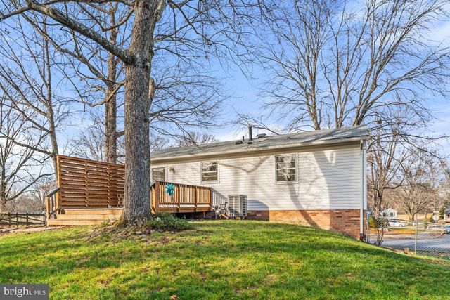 13719 MCGILL DR, Chantilly, VA 20151