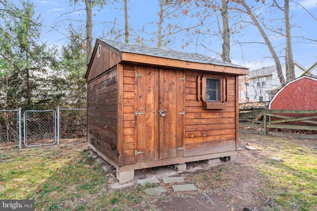 13719 MCGILL DR, Chantilly, VA 20151