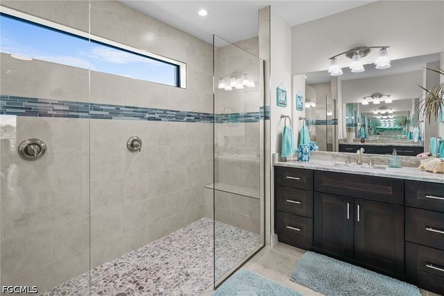 3726 NW 42nd PL, Cape Coral, FL 33993