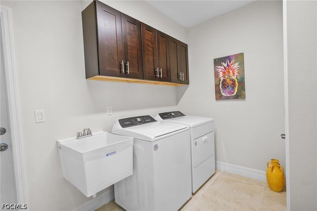 3726 NW 42nd PL, Cape Coral, FL 33993