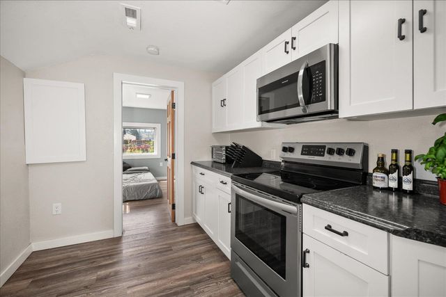 7901 E Valleyway Ave, Spokane Valley, WA 99212