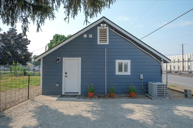 7901 E Valleyway Ave, Spokane Valley, WA 99212