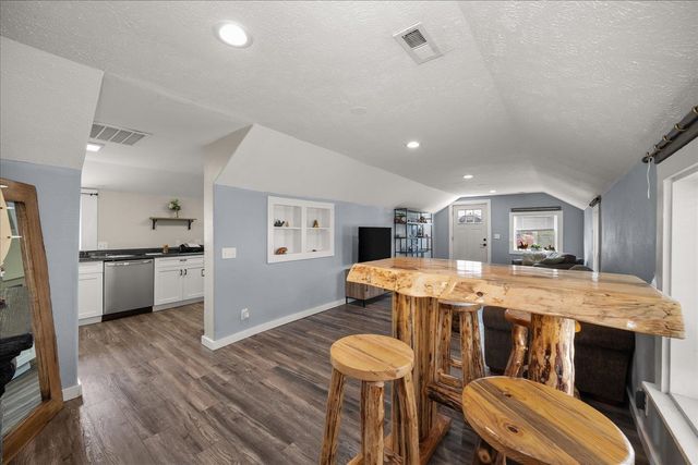 7901 E Valleyway Ave, Spokane Valley, WA 99212