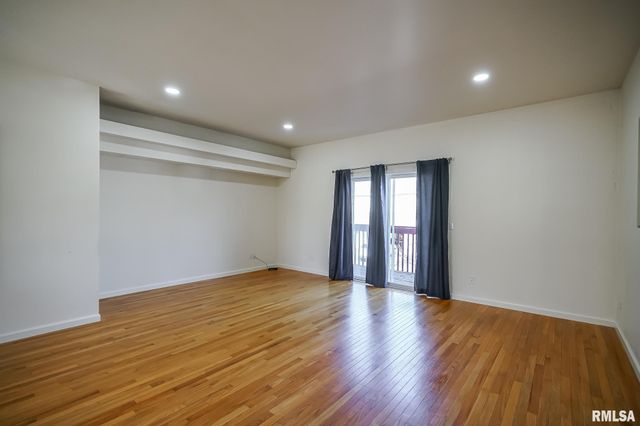 3510 N Kingston Dr Apt 8, Peoria, IL 61604