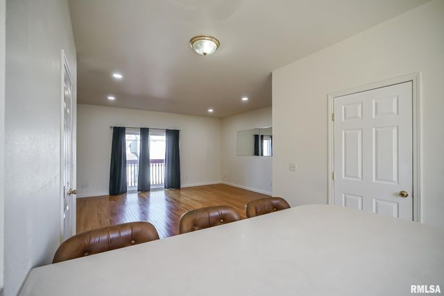 3510 N Kingston Dr Apt 8, Peoria, IL 61604