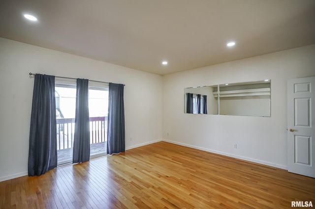 3510 N Kingston Dr Apt 8, Peoria, IL 61604