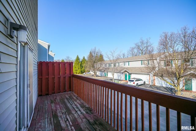 3510 N Kingston Dr Apt 8, Peoria, IL 61604