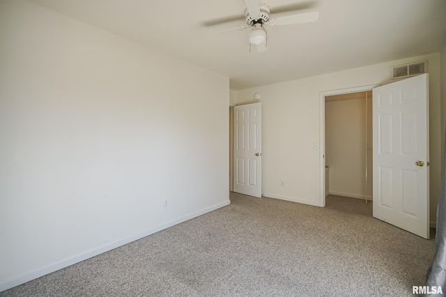 3510 N Kingston Dr Apt 8, Peoria, IL 61604