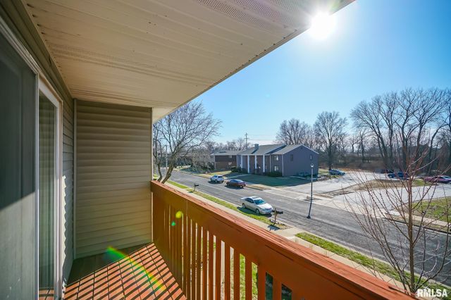 3510 N Kingston Dr Apt 8, Peoria, IL 61604