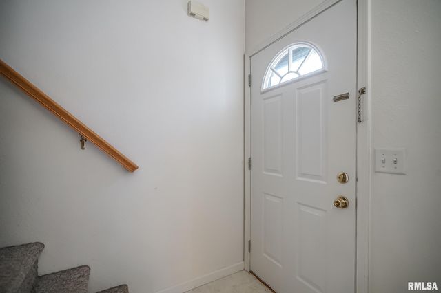 3510 N Kingston Dr Apt 8, Peoria, IL 61604