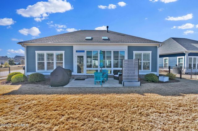 3448 Lake Club Circle, Southport, NC 28461