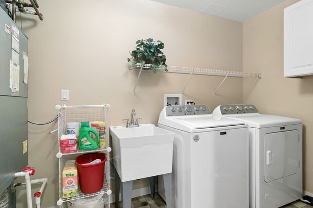 425 BENJAMIN Drive 202, Vernon Hills, IL 60061