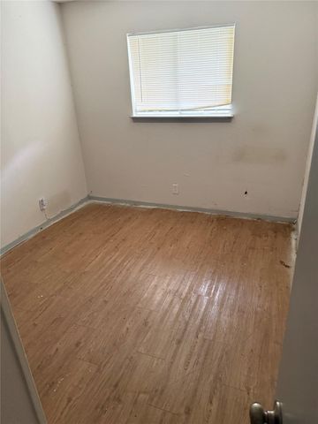 1303 Falcon CV, Austin, TX 78745