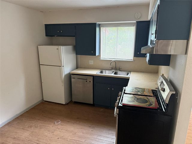 1303 Falcon CV, Austin, TX 78745
