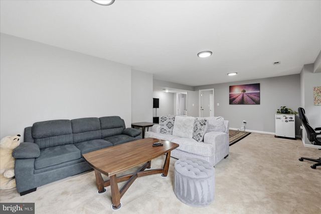 8629 HUDDERSFIELD WAY, Bristow, VA 20136