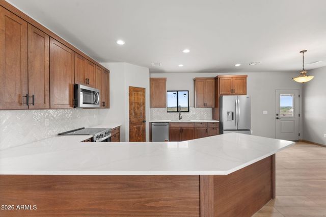47530 W Ray Street, Aguila, AZ 85320