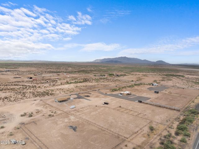 47530 W Ray Street, Aguila, AZ 85320
