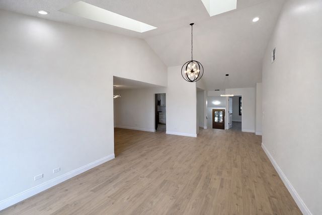 13458 S Westview Drive V4, Palos Heights, IL 60463