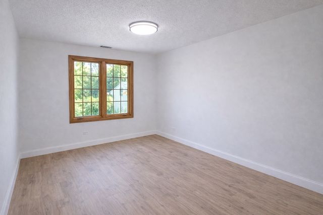 13458 S Westview Drive V4, Palos Heights, IL 60463