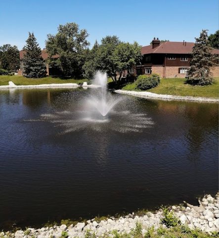 13458 S Westview Drive V4, Palos Heights, IL 60463