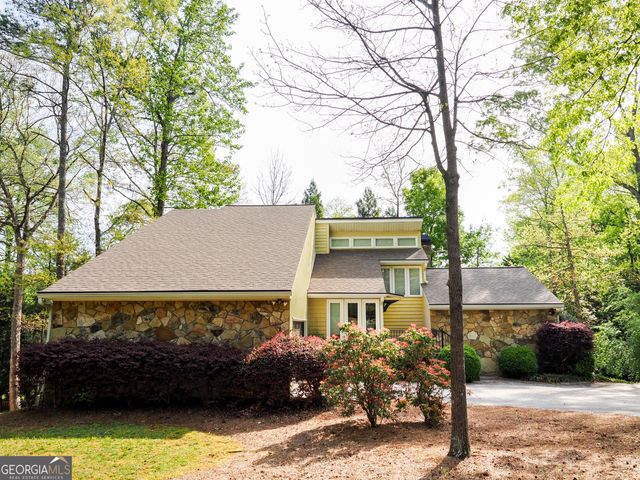 2990 Ascot Lane, Roswell, GA 30076