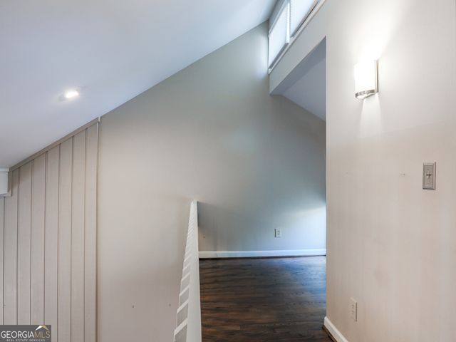 2990 Ascot Lane, Roswell, GA 30076