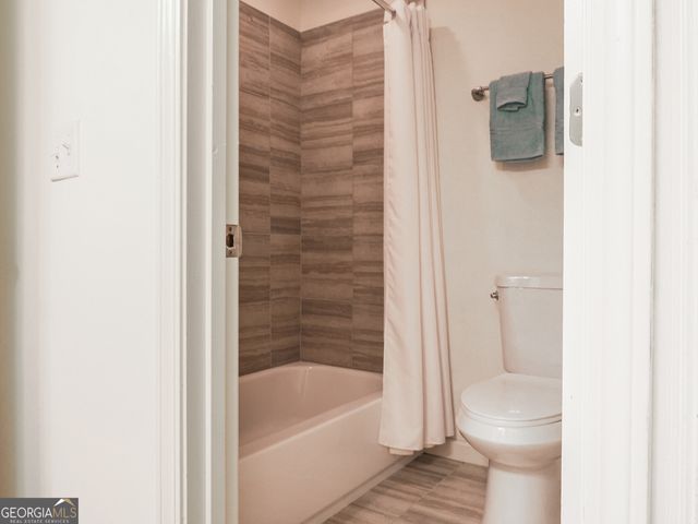 2990 Ascot Lane, Roswell, GA 30076