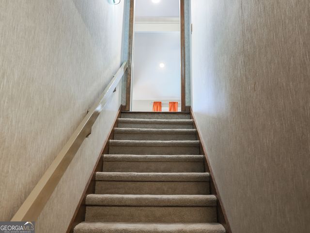 2990 Ascot Lane, Roswell, GA 30076