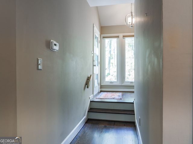 2990 Ascot Lane, Roswell, GA 30076