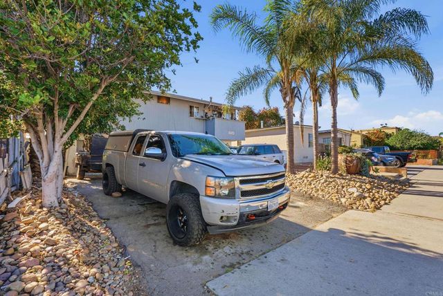 3734 43rd Street, San Diego, CA 92105