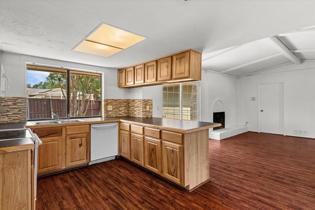 2804 Royal oaks Drive, Plano, TX 75074