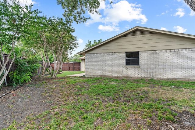 2804 Royal oaks Drive, Plano, TX 75074