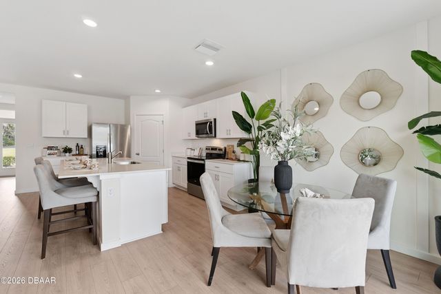 1147 Morfontaine Street, Daytona Beach, FL 32124