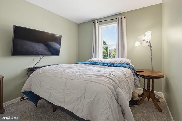 206 RED CEDAR LN, Marietta, PA 17547