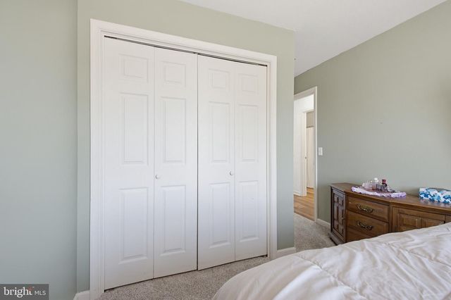 206 RED CEDAR LN, Marietta, PA 17547