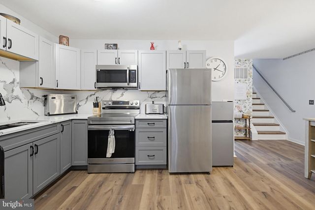 206 RED CEDAR LN, Marietta, PA 17547