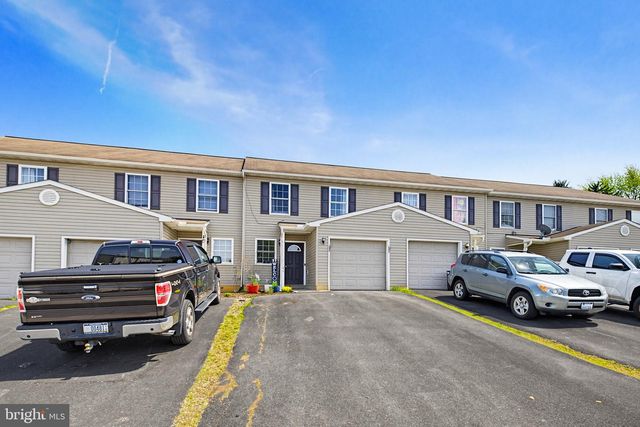 206 RED CEDAR LN, Marietta, PA 17547