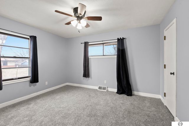 5221 W Zeamer Street, Lincoln, NE 68524