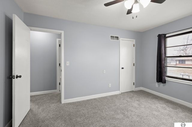 5221 W Zeamer Street, Lincoln, NE 68524