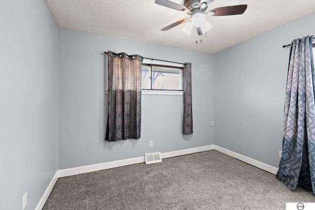 5221 W Zeamer Street, Lincoln, NE 68524