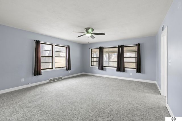 5221 W Zeamer Street, Lincoln, NE 68524