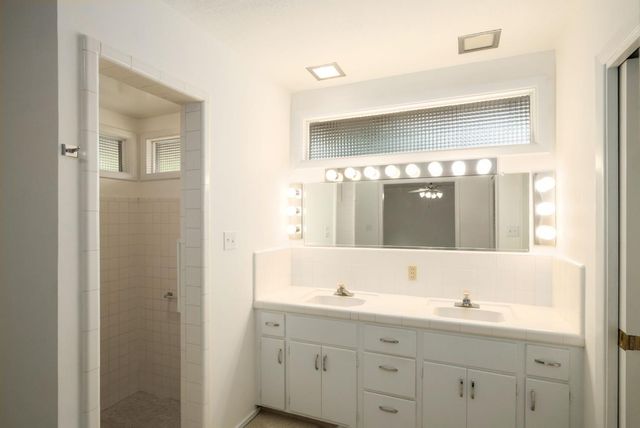 1288 W San Jose Avenue, Fresno, CA 93711