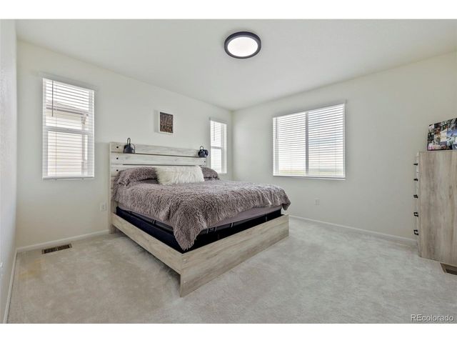 21143 E 67th Ave, Aurora, CO 80019