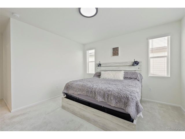 21143 E 67th Ave, Aurora, CO 80019