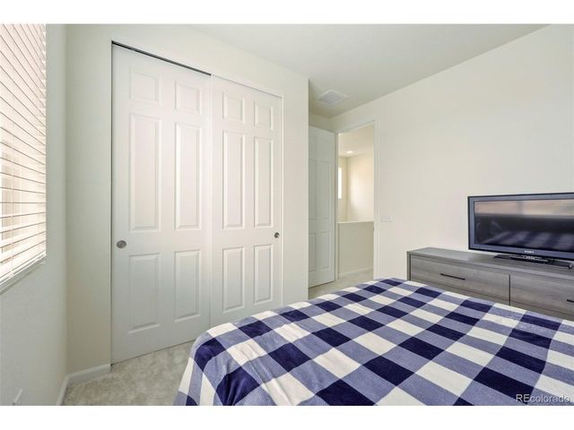 21143 E 67th Ave, Aurora, CO 80019