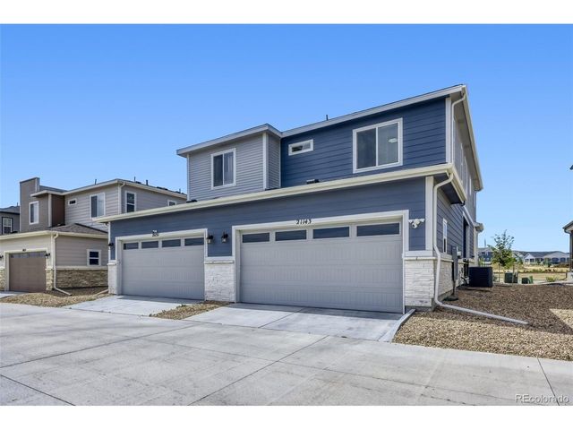 21143 E 67th Ave, Aurora, CO 80019
