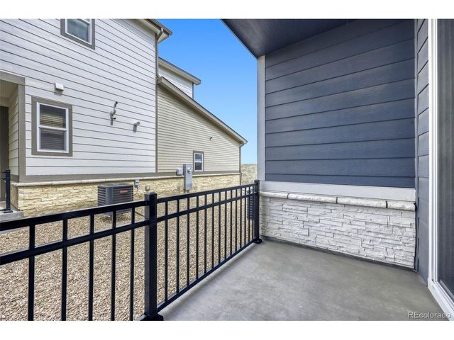 21143 E 67th Ave, Aurora, CO 80019