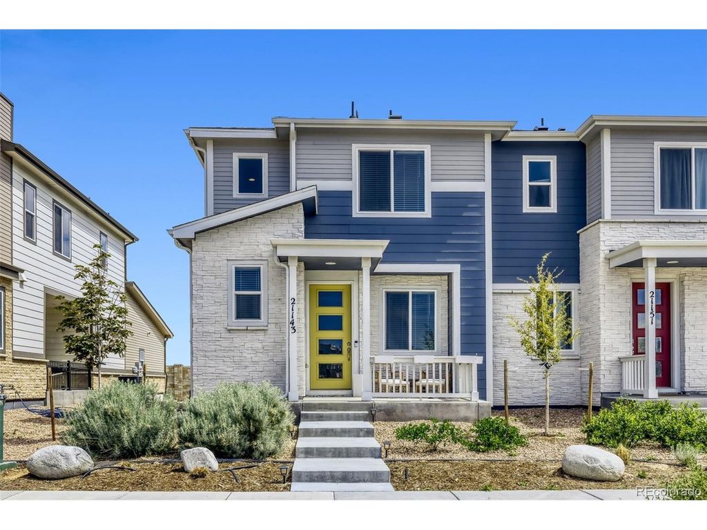 21143 E 67th Ave, Aurora, CO 80019