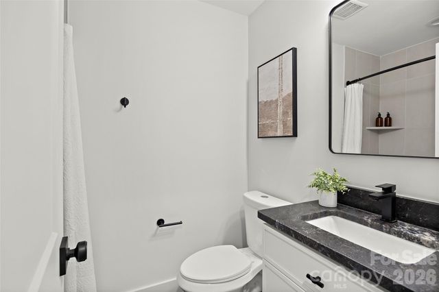 2000 Kilborne Drive, Charlotte, NC 28205