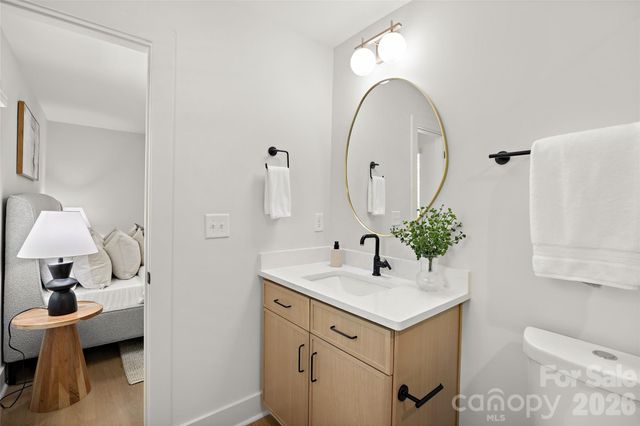 2000 Kilborne Drive, Charlotte, NC 28205